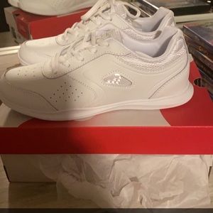 Cheer shoes
